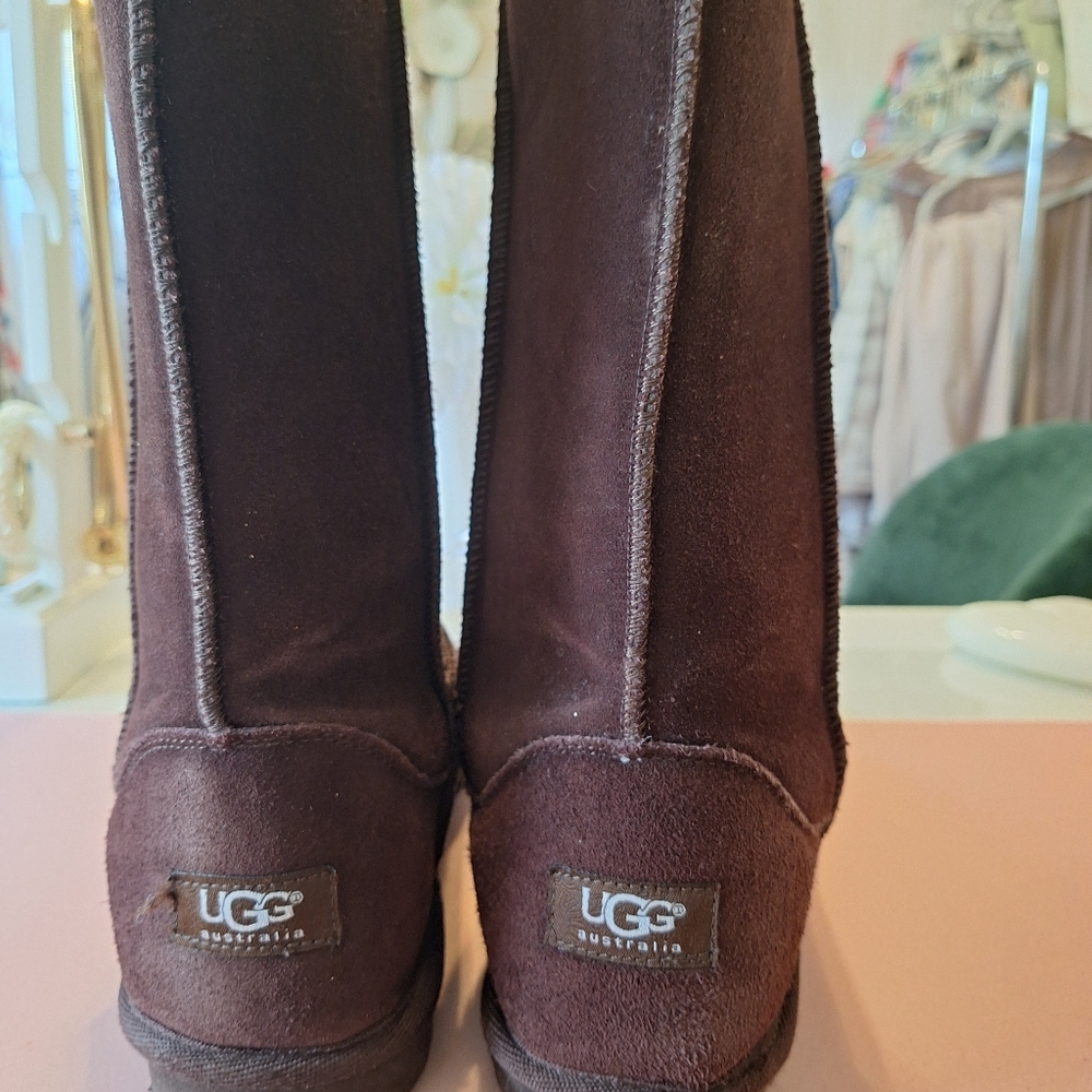UGGS!! - Picture 5 of 8
